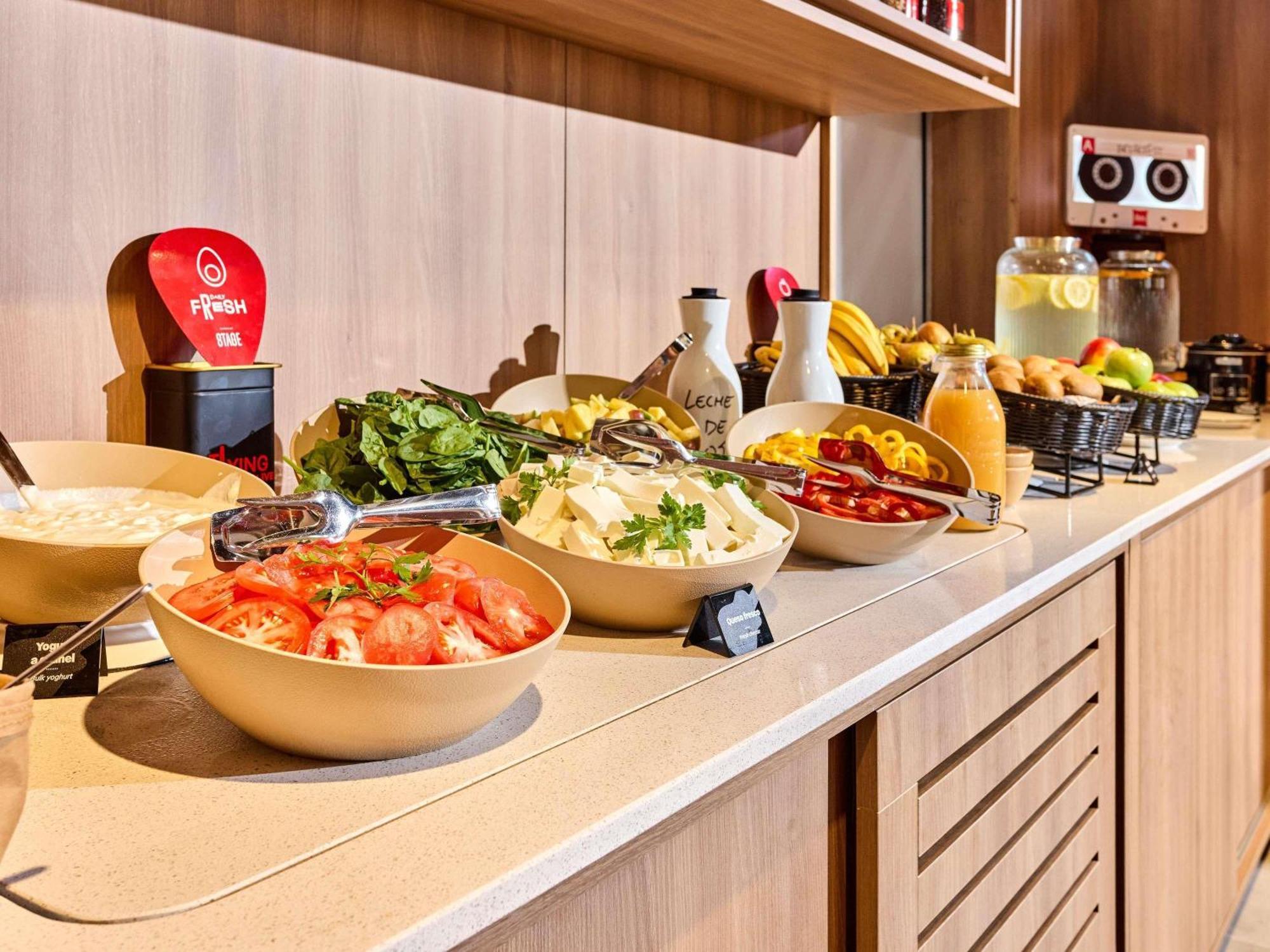 Ibis Madrid Norte Las Tablas — Photos 2